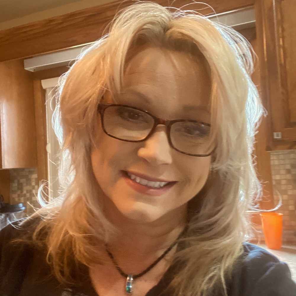 Meet your Posher, Pamela